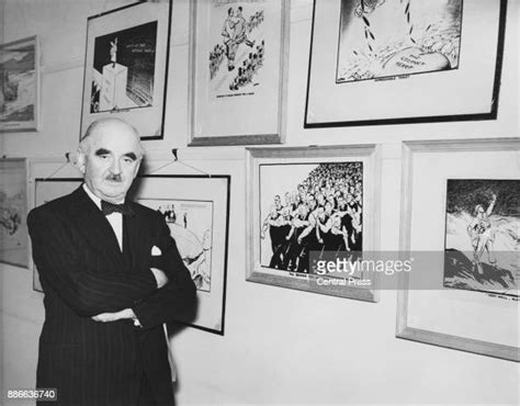 David Low Cartoonist Photos And Premium High Res Pictures Getty Images