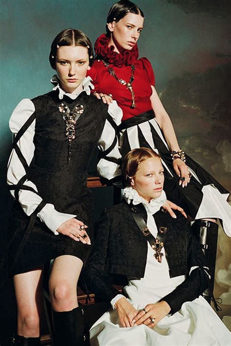 Michael Pudelka Captures Shakespeares Sisters In Valentino Couture For Vogue Italy — Anne Of