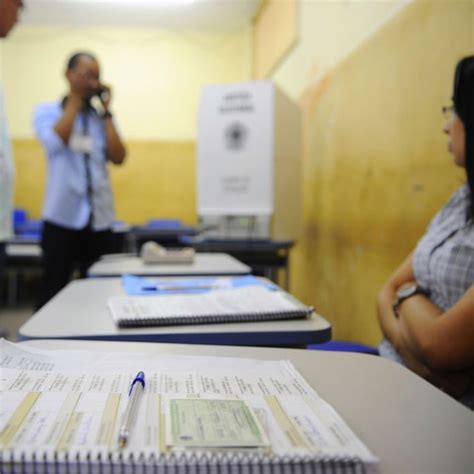 O livro com os discursos de malcolm x tá com desconto usando o cupom malcolmjones. 93 - Os Comunistas e as Eleições - Revolushow Podcast