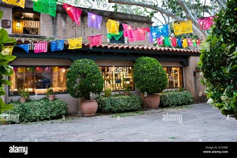 Artisan Stores Of Tlaquepaque Arts And Crafts Shopping