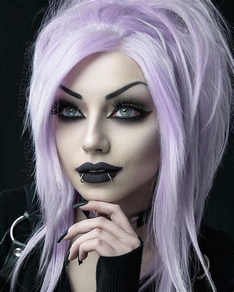 Modèle Daryagoncharova 🖤🖤🖤 Blonde Goth Gothic Hairstyles Goth Beauty