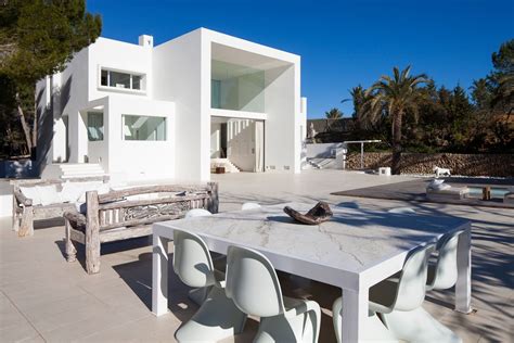 Modernist Architecture This Villa In Ibiza Is So Very Chic