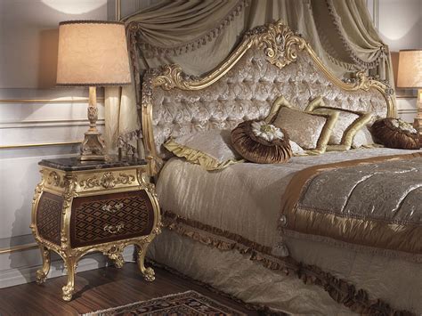 Classic Bedroom Italian 18th Century And Louis Xv Bed And Night Tables