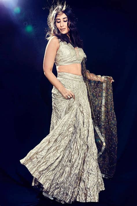 Kareena Kapoor Khan Wears A Crushed Silver Lehenga On Dance India Dance Sets Vogue India