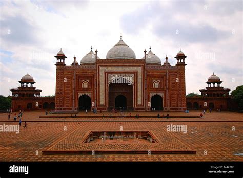 Mosque Inside Taj Mahal Courtyard Agra Uttar Pradesh India Stock