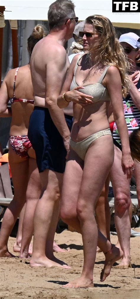 Toni Garrn On Beach Bikini Pics Everydaycum The Fappening