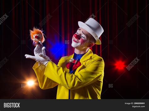 Circus Clown Performs Image And Photo Free Trial Bigstock