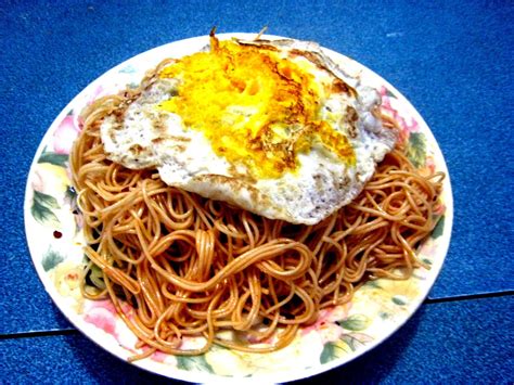 The flavours of hot schezwan sauce in the. The Home Ec Amateur: Spicy Chinese egg noodles recipe