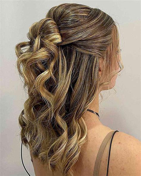 Hairstyle For Prom Medium Hair