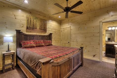 Our 11 bedroom cabins have a variety of amenities, like hot tubs, home theaters, full kitchens, and private indoor swimming pools. Gatlinburg Cabin - The Gatlinburg Lodge - 20 Bedroom ...