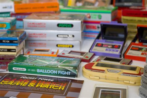 How Nintendos Game And Watch Took Withered Technology And Turned It