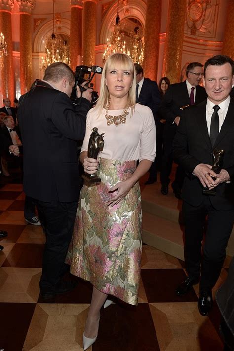 Anita werner opowiedziała o śmierci mamy. Młynarska całuje statuetkę, a Richardson kusi dekoltem ...