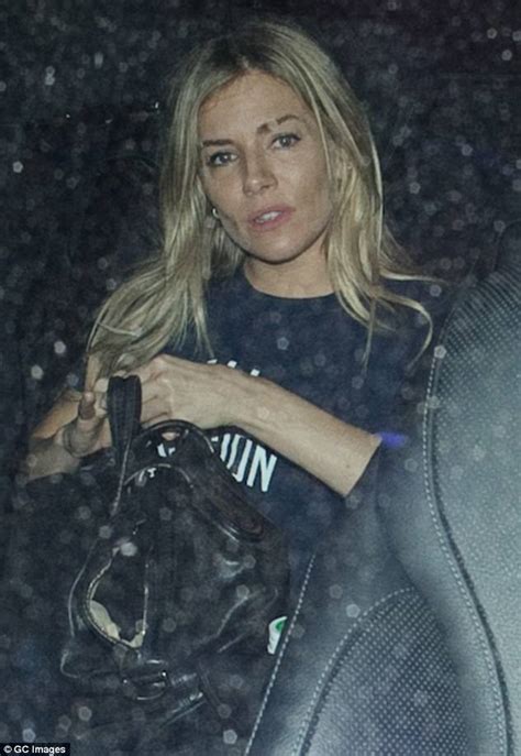 Sienna Miller Looks Casual After Cat On A Hot Tin Roof Daily Mail Online