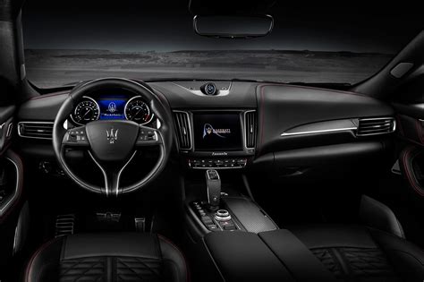All about this model versions, interior & exterior design, engine, performances and much more. Maserati Levante Trofeo: V8 SUV roars in | CAR Magazine