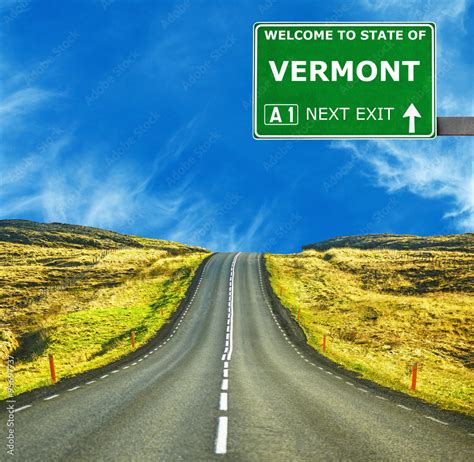 Vermont Road Sign Against Clear Blue Sky Stock Foto Adobe Stock