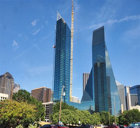 Topped-Out AMLI Fountain Place Close to External Completion | SkyriseCities