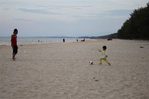 Lot 6264(1), pantai bisikan bayu, pasir puteh, kelantan 16700. Jale-Jale Tengok Ale: Sudara Beach Resort, Tok Bali, Kelantan