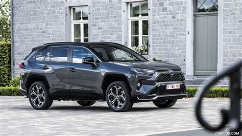 2021 Toyota Rav4 Plug In Hybrid Euro Spec Front Three Quarter Caricos