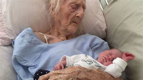 this is the oldest mother in the world she is 101 and has given birth