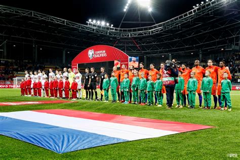 Alle wedstrijden van oranje vinden plaats in de johan cruyff arena in amsterdam. EK-kwalificatiewedstrijd Wit-Rusland - Nederland | Mee met ...