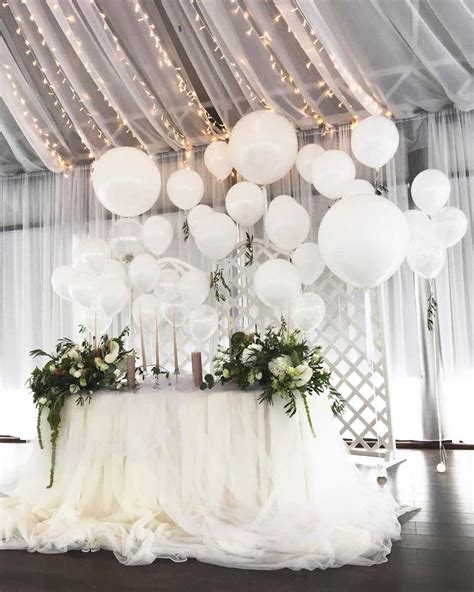 22 Creative Fun Ways to Use Balloons In Your Wedding | Wedding balloons