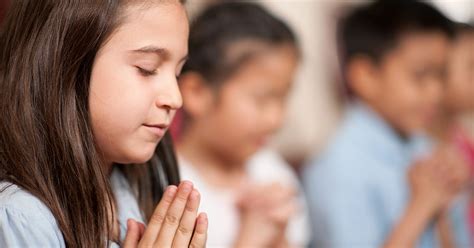 19 Oraciones Católicas Muy Cortas Para Memorizar Y Rezar Con Los Niños