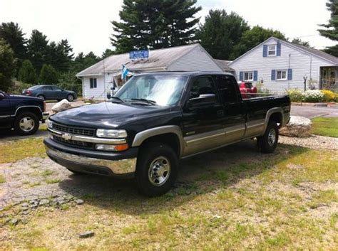 Research the chevrolet silverado 2500 and learn about its generations, redesigns and notable features from each individual model year. Buy used 2000 .5 Chevrolet Chevy Silverado 2500 HD 4x4 ...