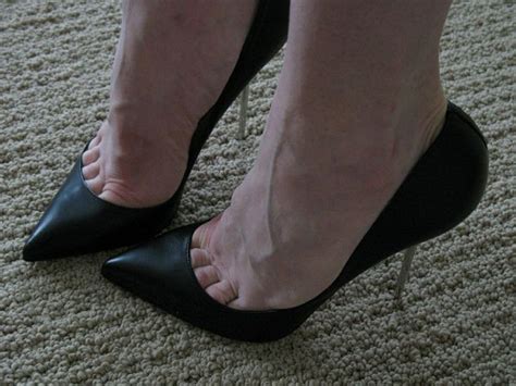 Pin Von Jensen Auf High Heels Frauenkleider Füße Frau