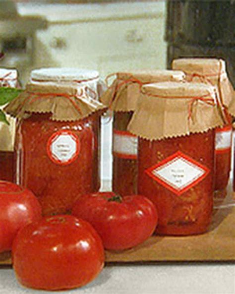 The piping bag has a cap nozzle so you can store it closed, however, despite this, the clay dried out quickly. Canning Tomatoes Recipe | Martha Stewart