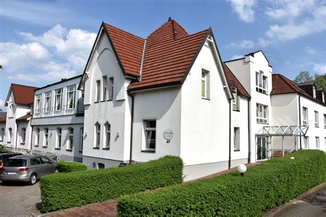 Wer sie verkaufen möchte ist mit von stosch immobilien richtig beraten. Wohnen - Cecilien Burg, Alten- und Pflegeheim, Tornesch ...