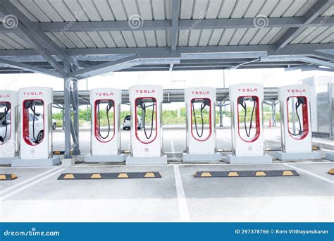 Tesla Supercharger 250 KW Dock Station for High Speed Tesla Brand Ev
