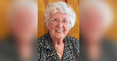 Obituary For Carolyn E Aubin Walker Miller Plonka Funeral Home Inc