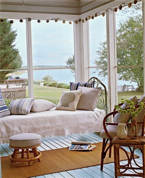 12 Dreamy Sleeping Porches In 2020 Sleeping Porch Cottage Room