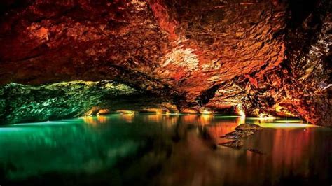 Americas Largest Underground Lake Has An Unforgettable Boat Tour