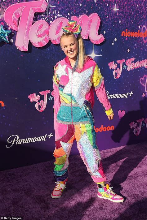 Jojo Siwa Says Nickelodeon Is Treating Her As Only A Brand And Won T Let Her Perform Her New