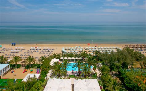 Italien bietet in jeder region sehenswertes und außergewöhnliches und ist daher auch in der kalten jahreszeit eine reise wert. Official Site Mion Hotel - 4-Sterne-Hotel in Silvi Marina ...