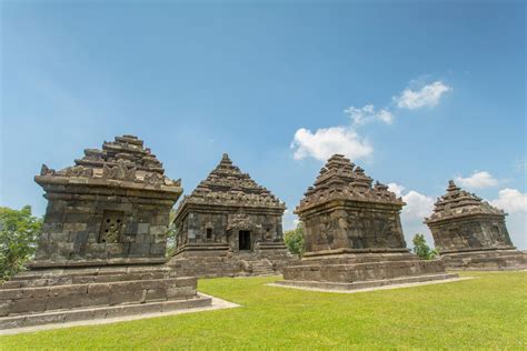 Candi Ijo Adalah Salah Satu Candi Bercorak Hindu Peninggalan Kerajaan