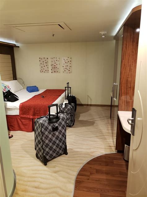 Our site is designed to help you browse cruise ship deck plans to find the perfect cruise ship stateroom. Mid-Ship Inside Stateroom, Cabin Category IC, Norwegian Epic