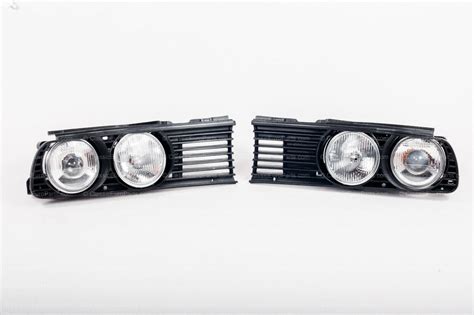 Item sold as seen on the picture. Euro smiley headlight & Euro grill set for E30 - ClassicEuroParts