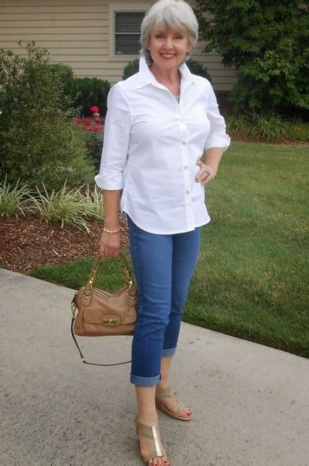 50 Latest Fashion Ideas For 45 Year Old Woman 2023