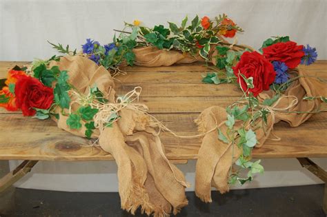 Medieval Banquet Hire Garlands 3 Metres Faux Blooms On A Hessian