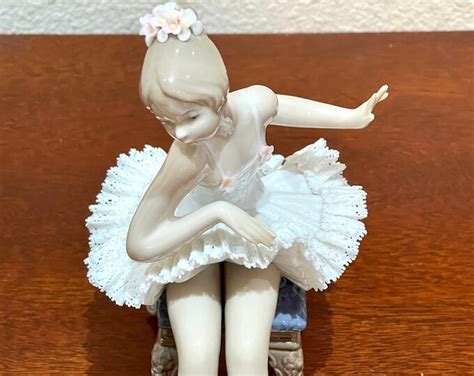 Lladro Recital Ballerina Porcelain Figurine 5496 Etsy