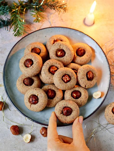 Enjoy These German Christmas Hazelnut Cookies This Holiday Season