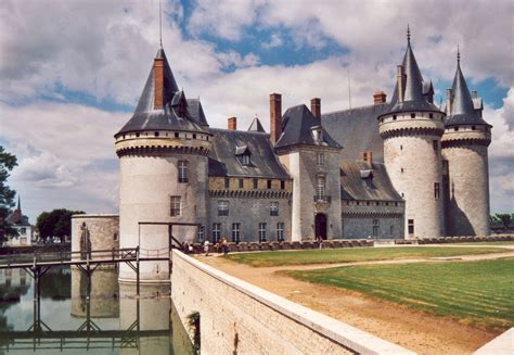 Fra wikipedia, den gratis encyklopædi. Château de Sully-sur-Loire - Wikipedia