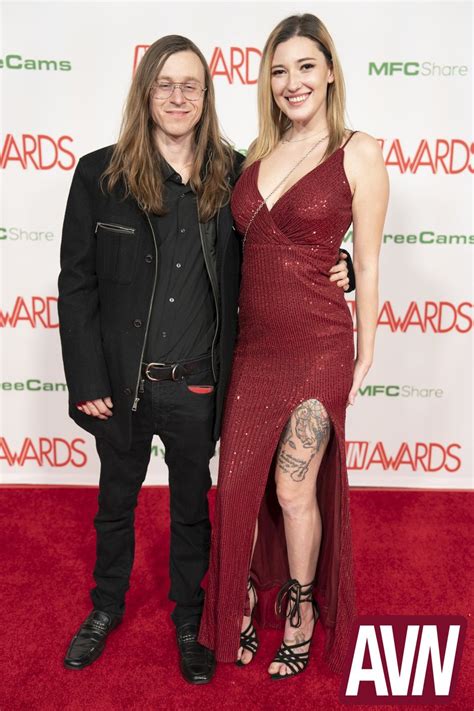 Coxxx Models On Twitter Conor Coxxx Katiexkinz On The Avnmedianetwork Avnawards Redcarpet