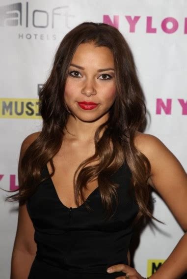 Jessica Parker Kennedy Nude Pic Nude Pics Hd