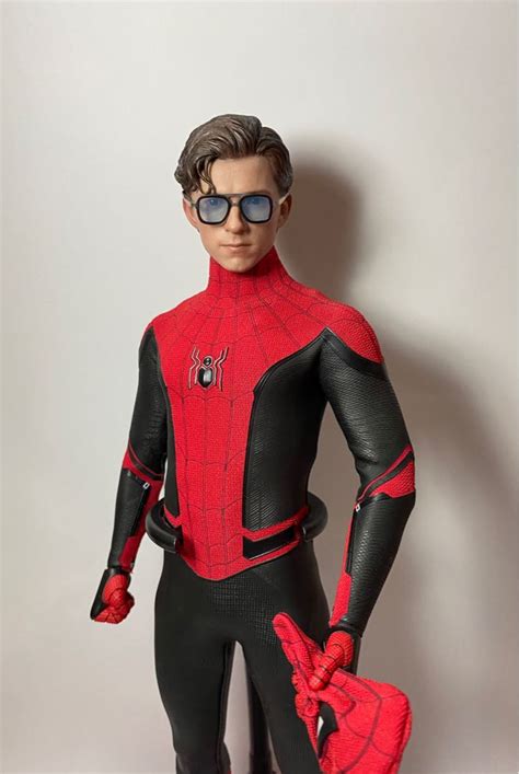 Spider Man Upgraded Suit Hot Toys Hobbies Toys Collectibles