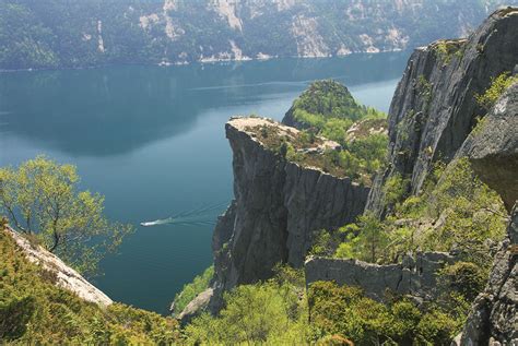 Preikestolen fjellstue and hostel ⭐ , norway, strand, preikestolvegen 521, 4100, jørpeland, no: Preikestolen fjellstue - Bratteli | Enjoy, alle ...