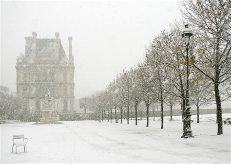 Photo Heavy Snow In Paris Paris Photos