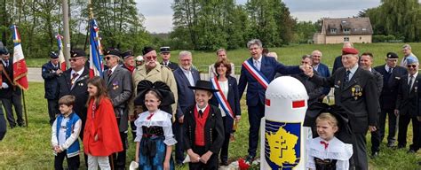 C R Monie Du Mai Et Inauguration De La Borne Du Serment De Koufra